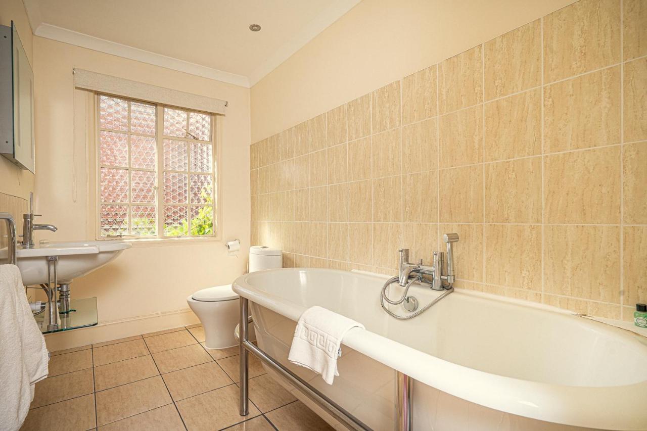 The Revere Hotel Saint Helier Ngoại thất bức ảnh