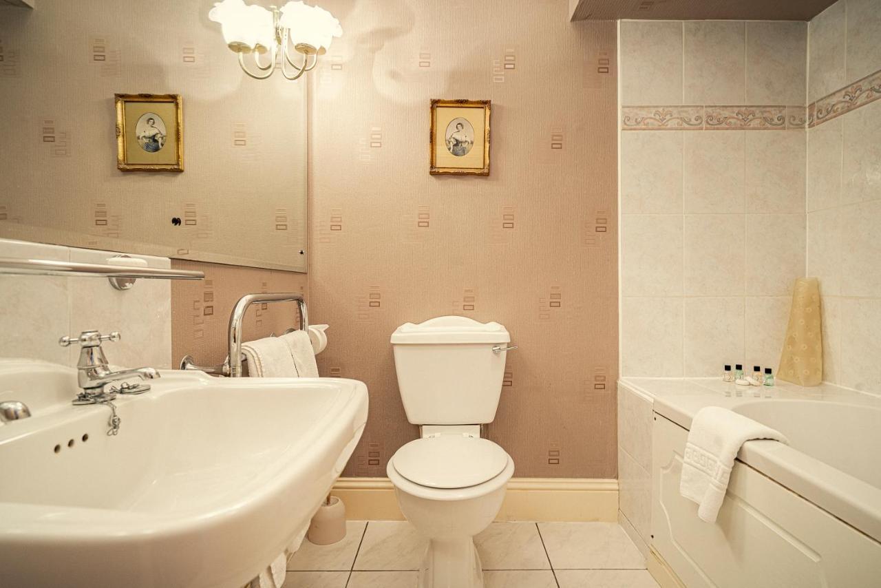 The Revere Hotel Saint Helier Ngoại thất bức ảnh